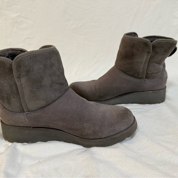 UGG Classic Short Boots Grey – Fair Condition / Well Worn - Picture 5 of 8